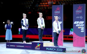 podium aa ph simone ferraro sfa02538 copia